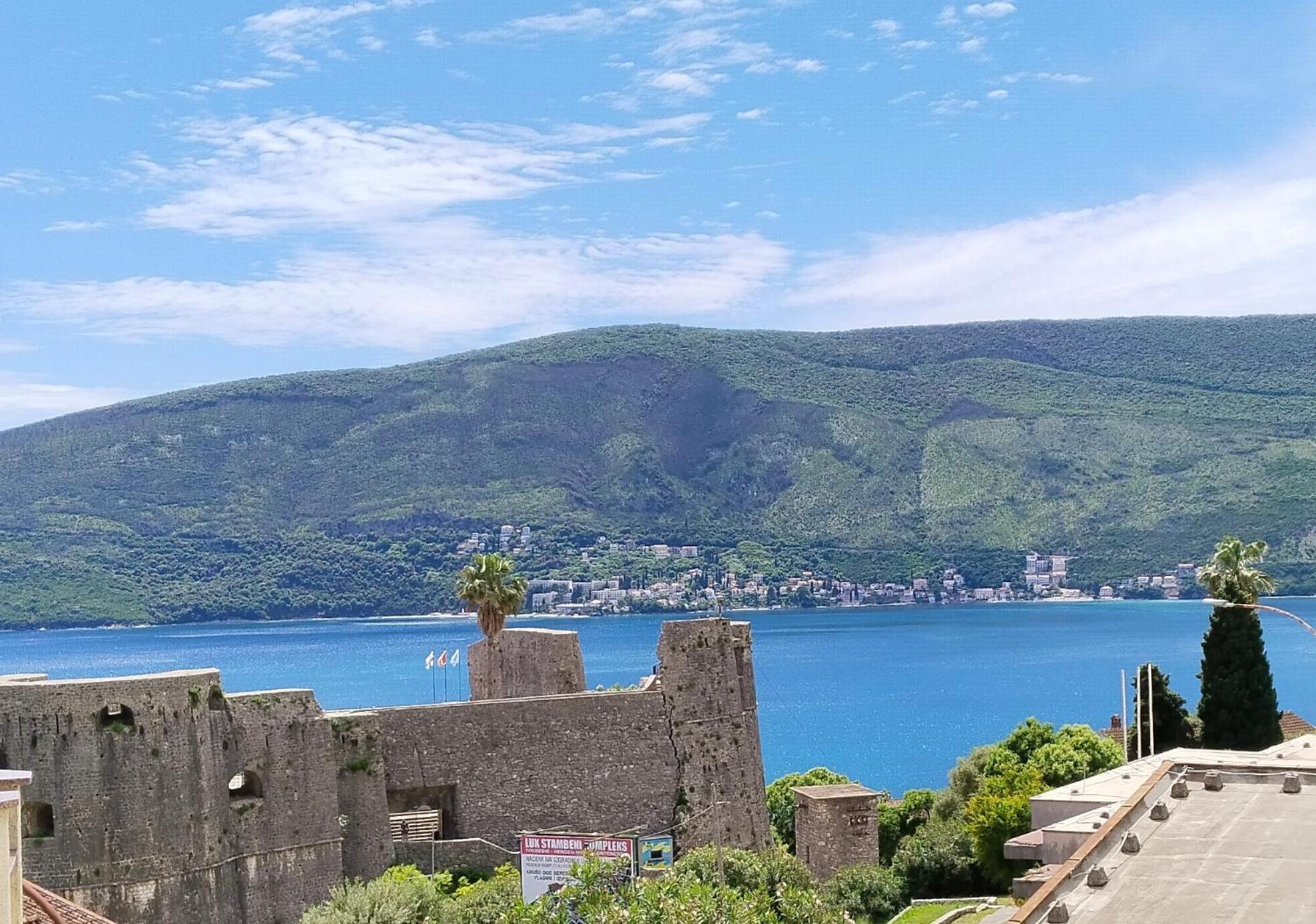 Apartments "Belle Vue" Herceg Novi Exterior photo